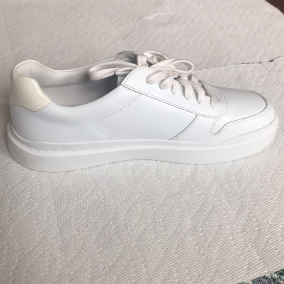 Cole Hana Grand White 8.5B (wide) Women Sneakers Like New - Picture 4 of 8